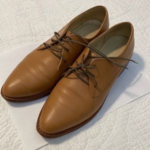 Nisolo Derby Shoes - tan leather size 8